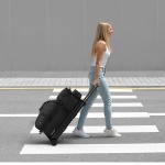 GLLGBLQBHS3Q8N6PE001V0 gallery 6